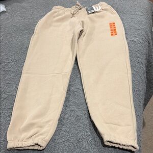 NWT Women’s Beige Fleece Joggers